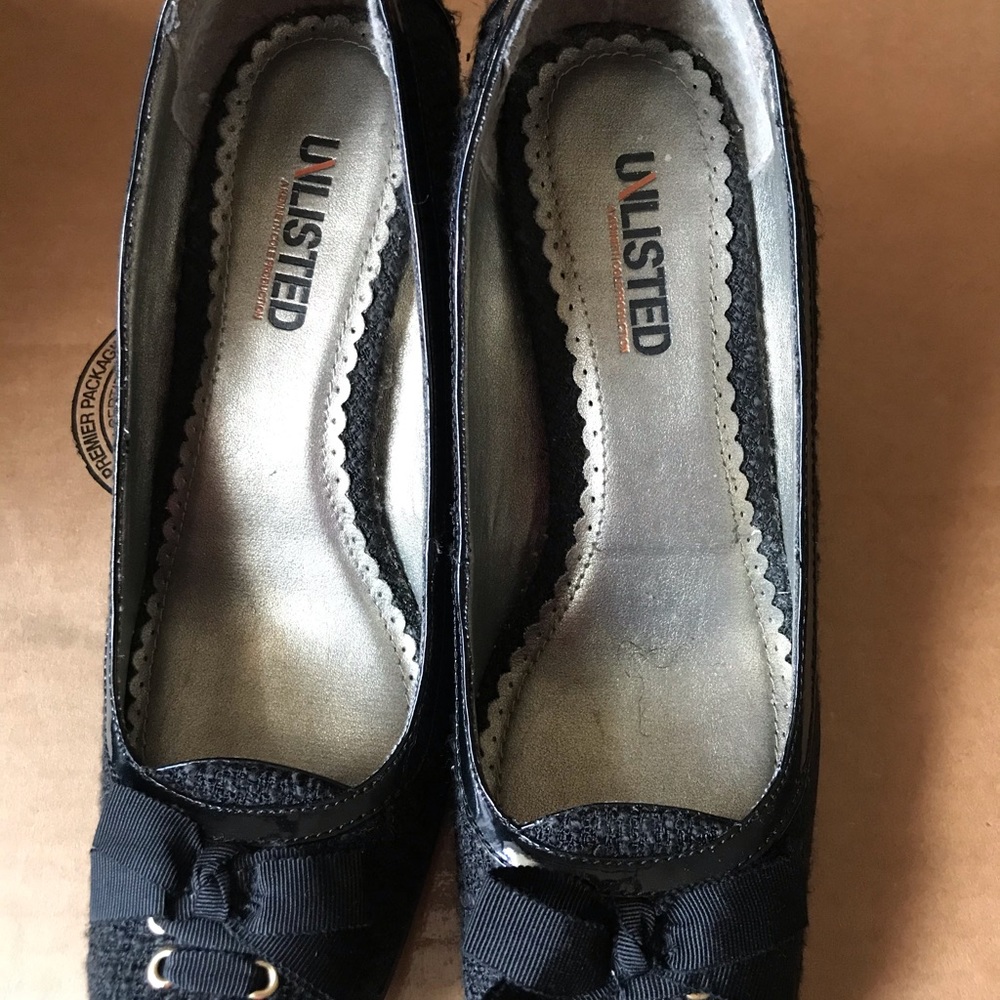 Shoes - Picture 5 of 10